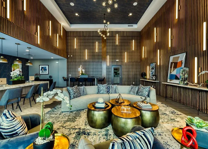 Cozysuites At Cuvee Apartment *