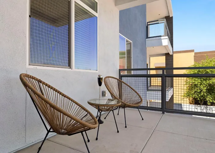 Cozysuites At Cuvee Glendale