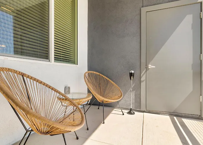 Cozysuites At Cuvee Apartment *