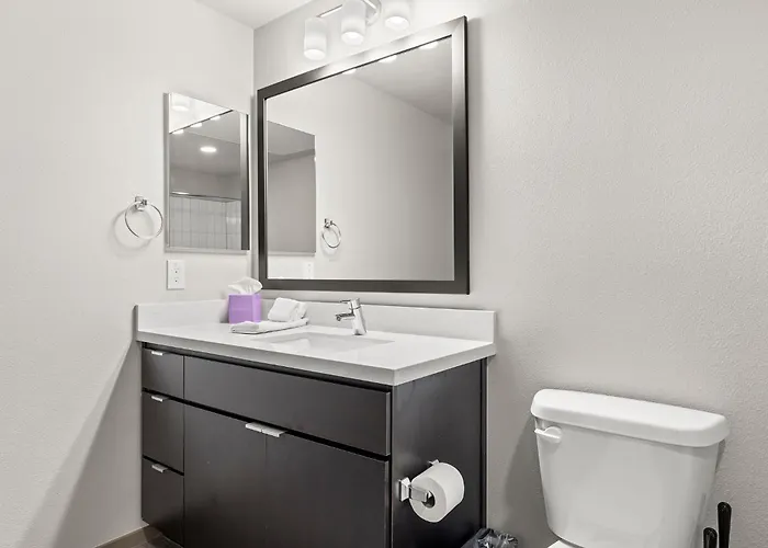 Apartment Cozysuites At Cuvee Glendale
